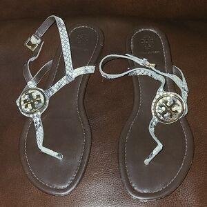 Tory Burch White Snake-Print Thong Sandals with Gold Logo LEATHER 7.5 M . Y2K